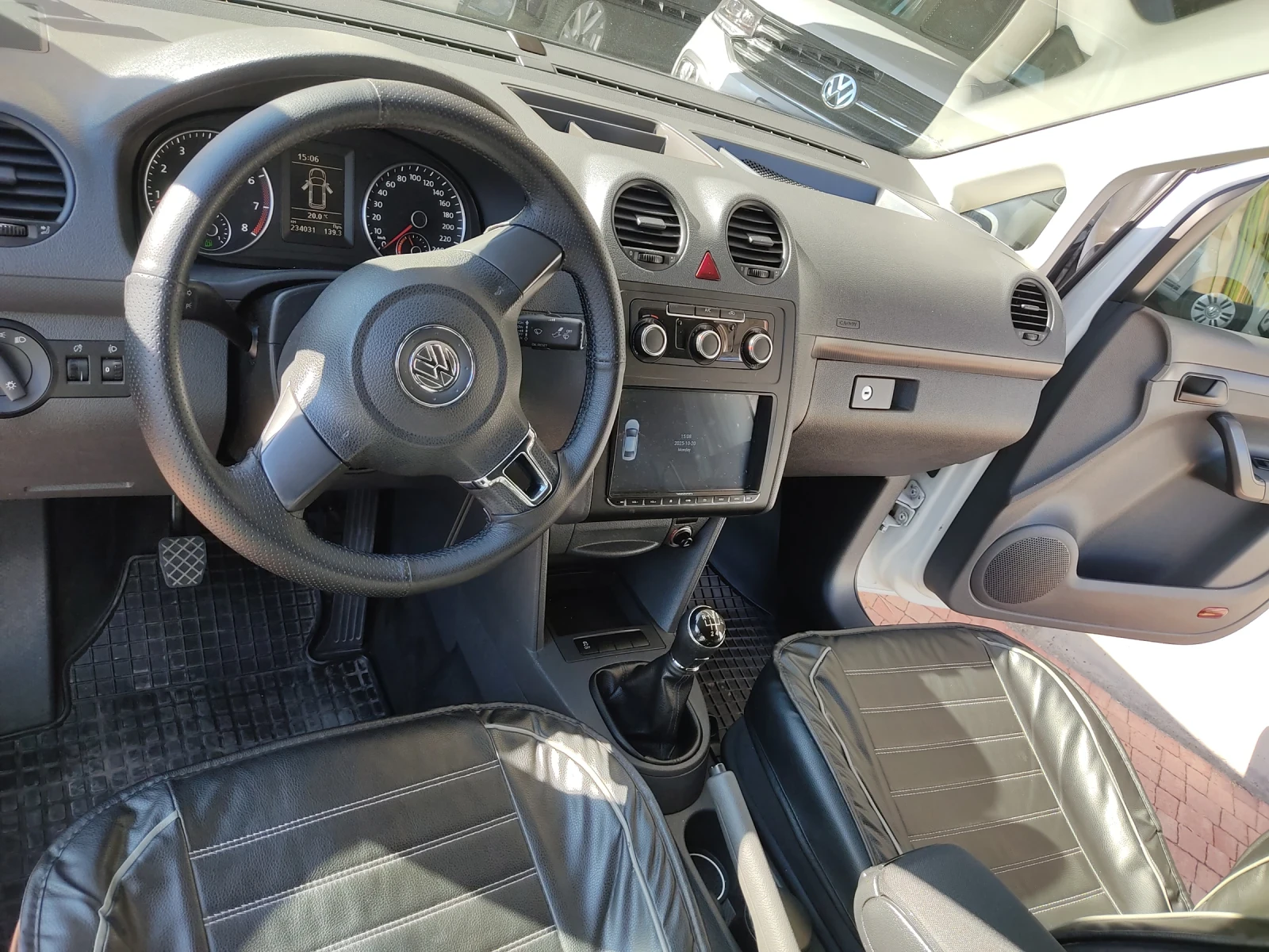 VW Caddy 2.0 I CNG -Метан - изображение 7 | Auto.bg VW Caddy 2.0 I CNG -Метан - изображение 7
