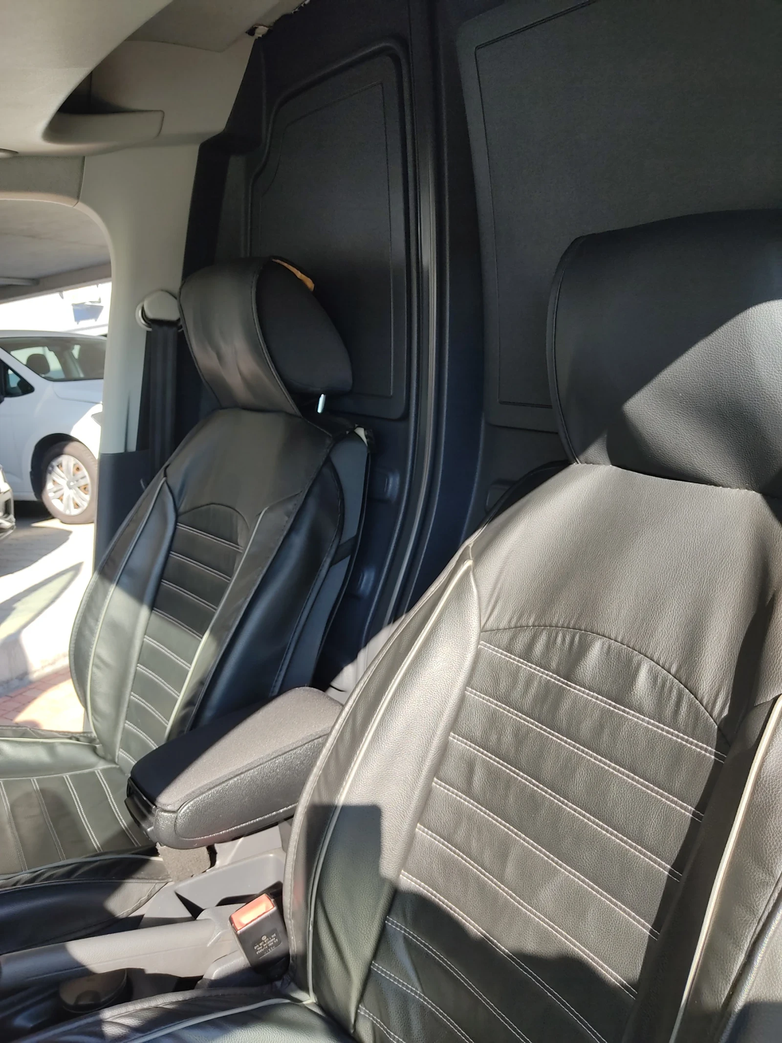 VW Caddy 2.0 I CNG -Метан - изображение 6 | Auto.bg VW Caddy 2.0 I CNG -Метан - изображение 6