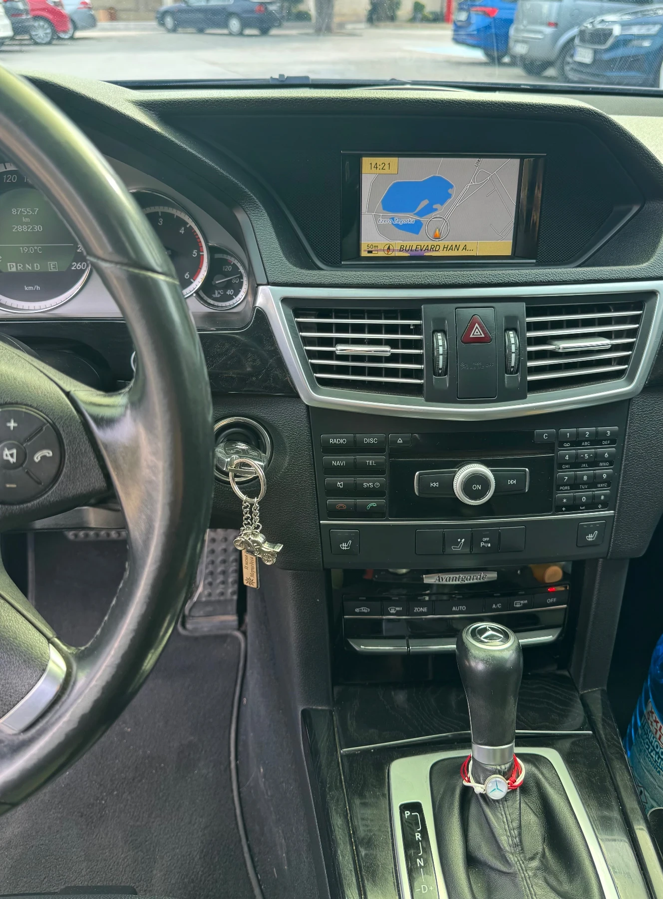 Mercedes-Benz E 220 w212 2.2 170HP - изображение 9 | Auto.bg Mercedes-Benz E 220 w212 2.2 170HP - изображение 9