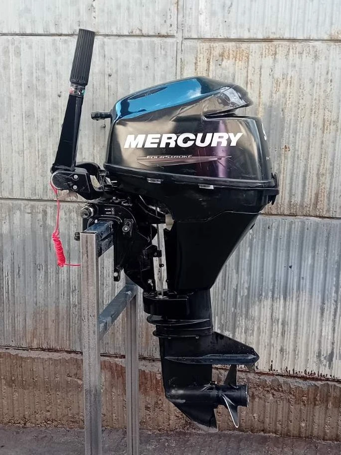 Извънбордов двигател Mercury undefined | Auto.bg — изображение 1 Извънбордов двигател Mercury undefined | Auto.bg — изображение 1