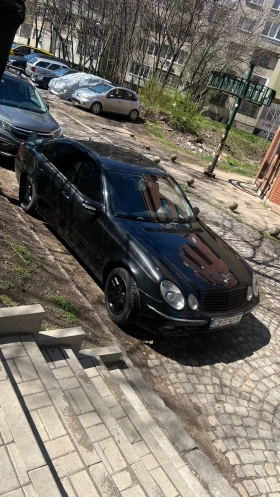 Mercedes-Benz E 220 - 3200 € - 38131241 8 | Car24.bg Mercedes-Benz E 220 - 3200 € - 38131241 8