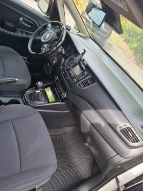 Kia Carens undefined | Auto.bg — изображение 9 Kia Carens undefined | Auto.bg — изображение 9