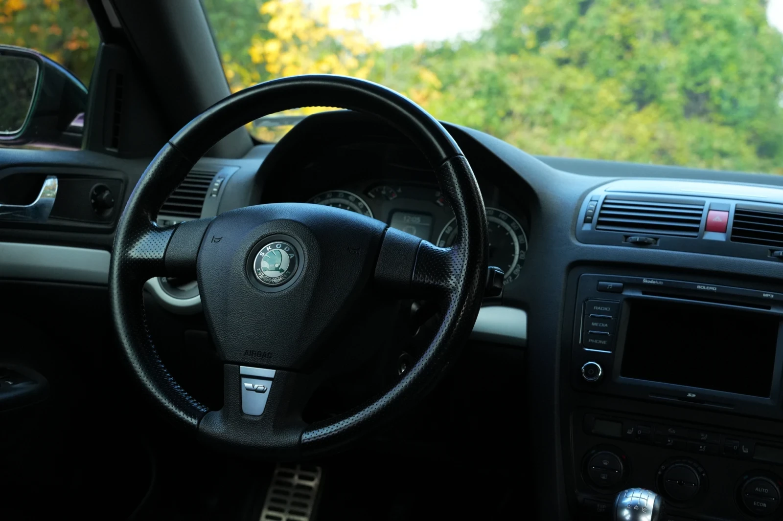 Skoda Octavia 2.0 TFSI VRS - изображение 7 | Auto.bg Skoda Octavia 2.0 TFSI VRS - изображение 7