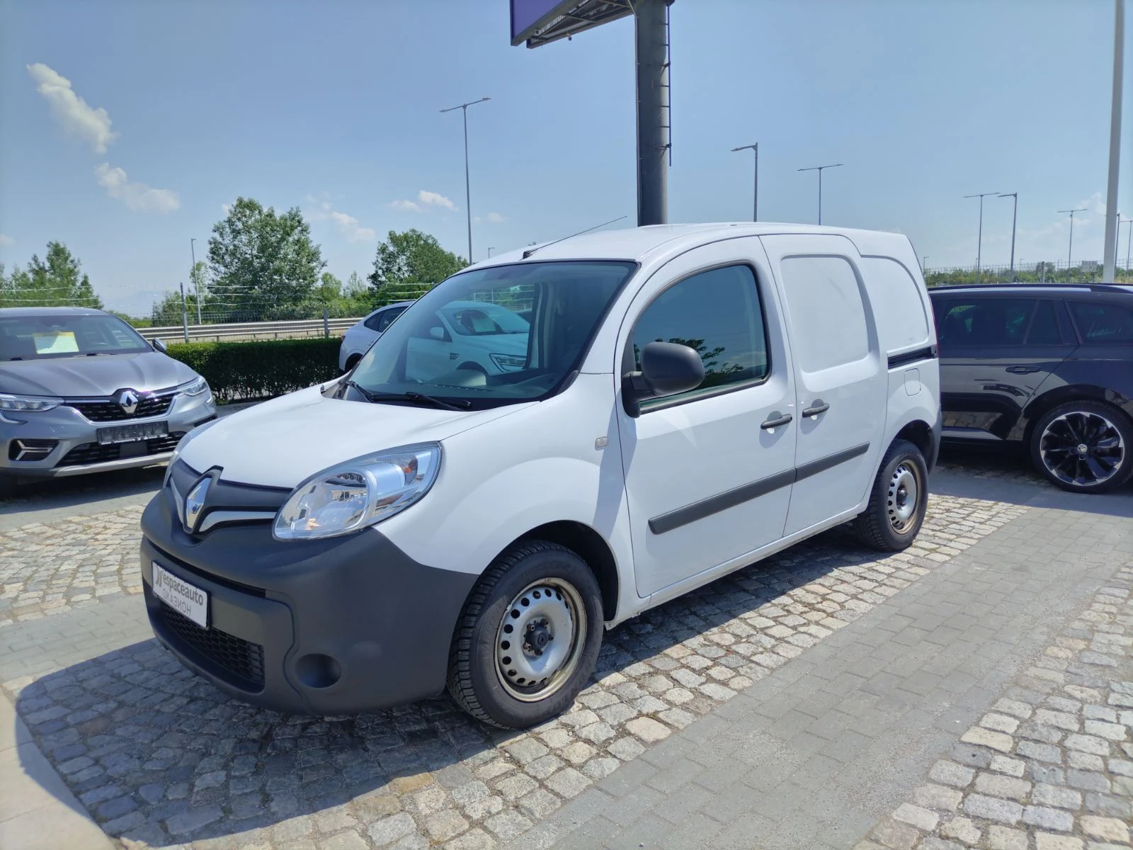 Renault Kangoo 1.5dCi/95к.с./ КАПАРИРАН | Auto.bg — изображение 1 Renault Kangoo 1.5dCi/95к.с./ КАПАРИРАН | Auto.bg — изображение 1