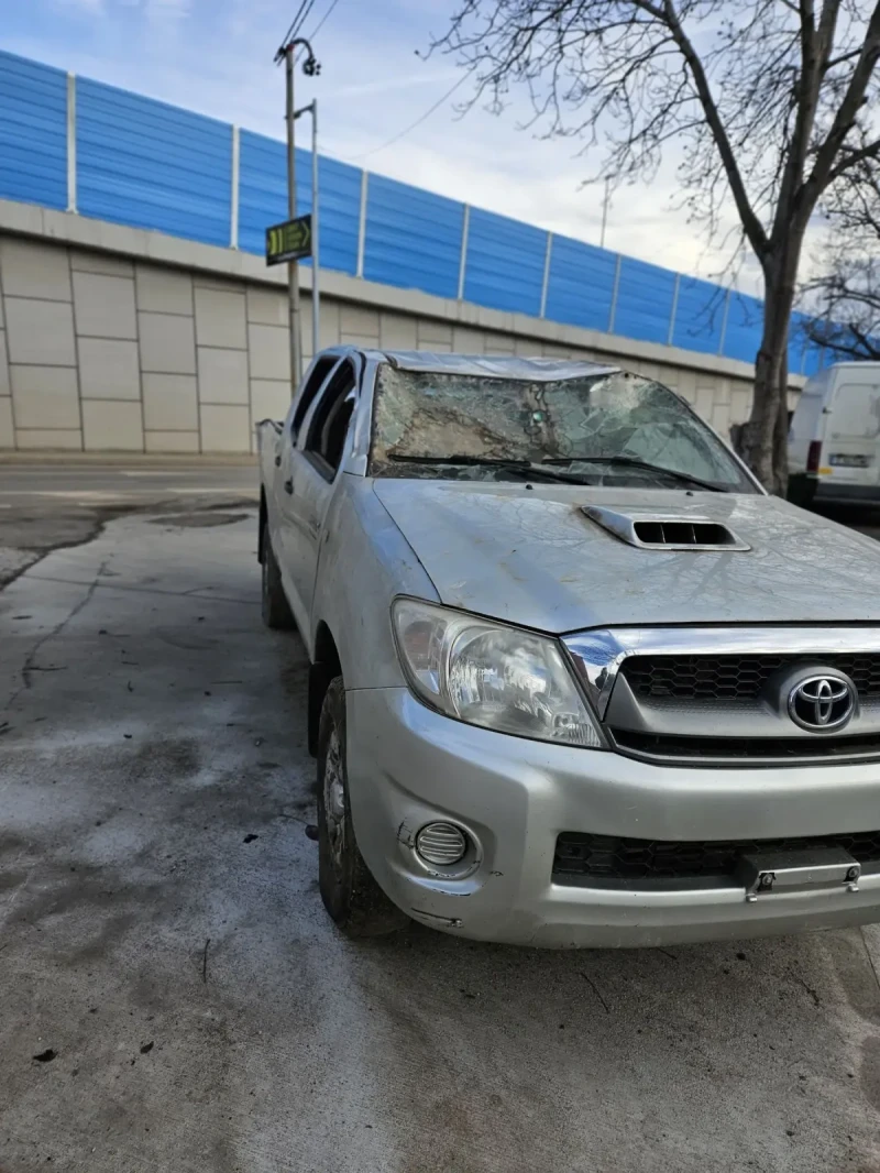 Toyota Hilux 2, 5D4D - 5300 € / 10365.90 лв. - 35561301 1 | Car24.bg Toyota Hilux 2, 5D4D - 5300 € / 10365.90 лв. - 35561301 1