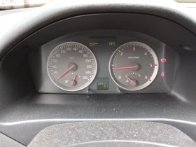 Volvo S40 2.0D - 2000 € - 12135692 10 | Car24.bg Volvo S40 2.0D - 2000 € - 12135692 10
