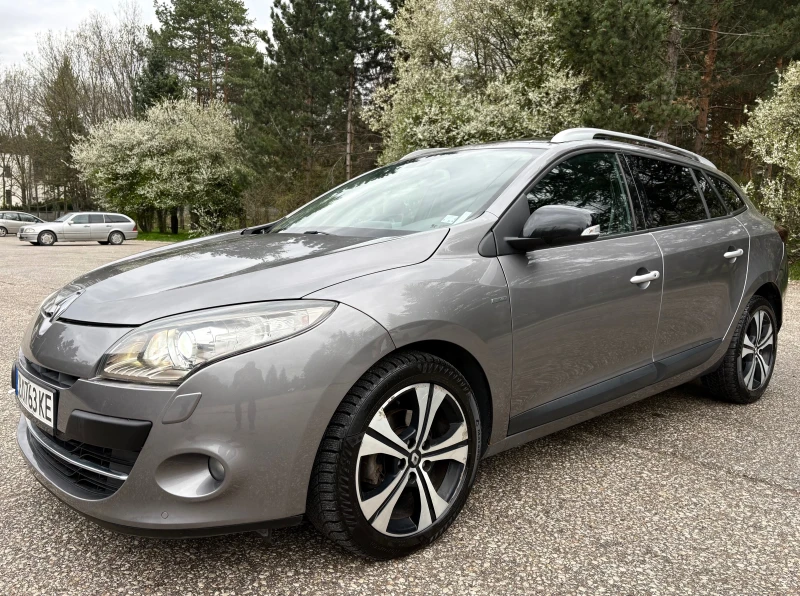 Renault Megane 1.5DCI= АВТОМАТ= BOSE= ПАНОРАМА= FULL= KEYLESS GO - 5300 € / 10365.90 лв. - 42896592 1 | Car24.bg Renault Megane 1.5DCI= АВТОМАТ= BOSE= ПАНОРАМА= FULL= KEYLESS GO - 5300 € / 10365.90 лв. - 42896592 1