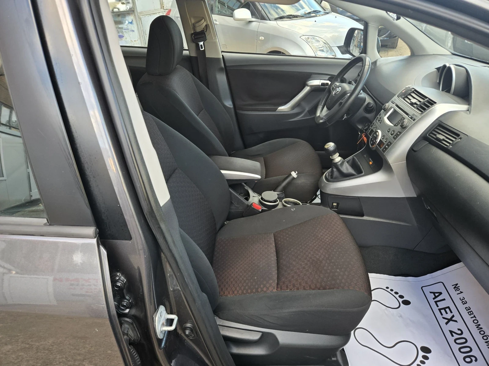Toyota Verso  - изображение 6 | Auto.bg Toyota Verso  - изображение 6