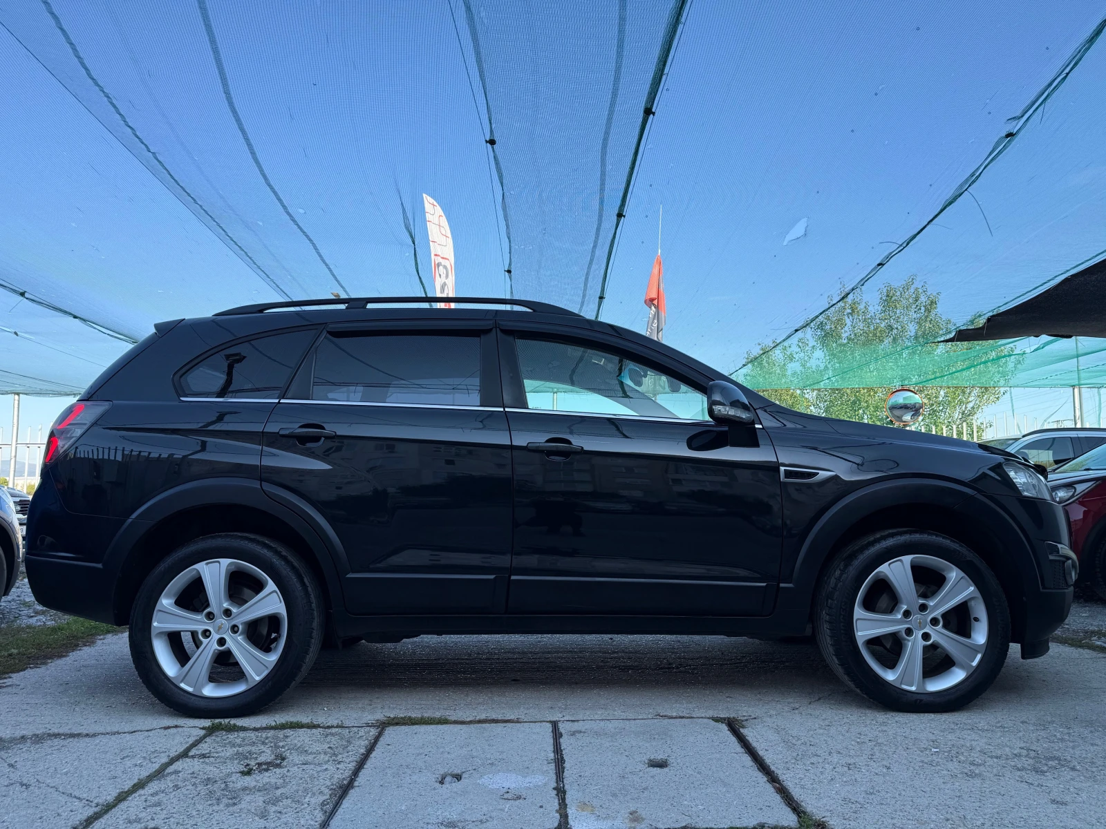 Chevrolet Captiva 2.4* ГАЗ* FACELIFT* 7* Местен* * *  - изображение 7 | Auto.bg Chevrolet Captiva 2.4* ГАЗ* FACELIFT* 7* Местен* * *  - изображение 7