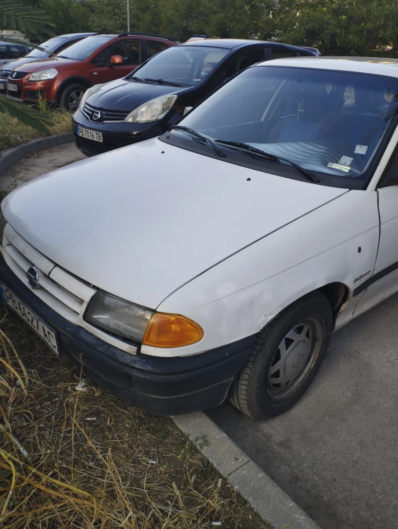 Opel Astra - 700 € / 1369.08 лв. - 41945098 1 | Car24.bg Opel Astra - 700 € / 1369.08 лв. - 41945098 1