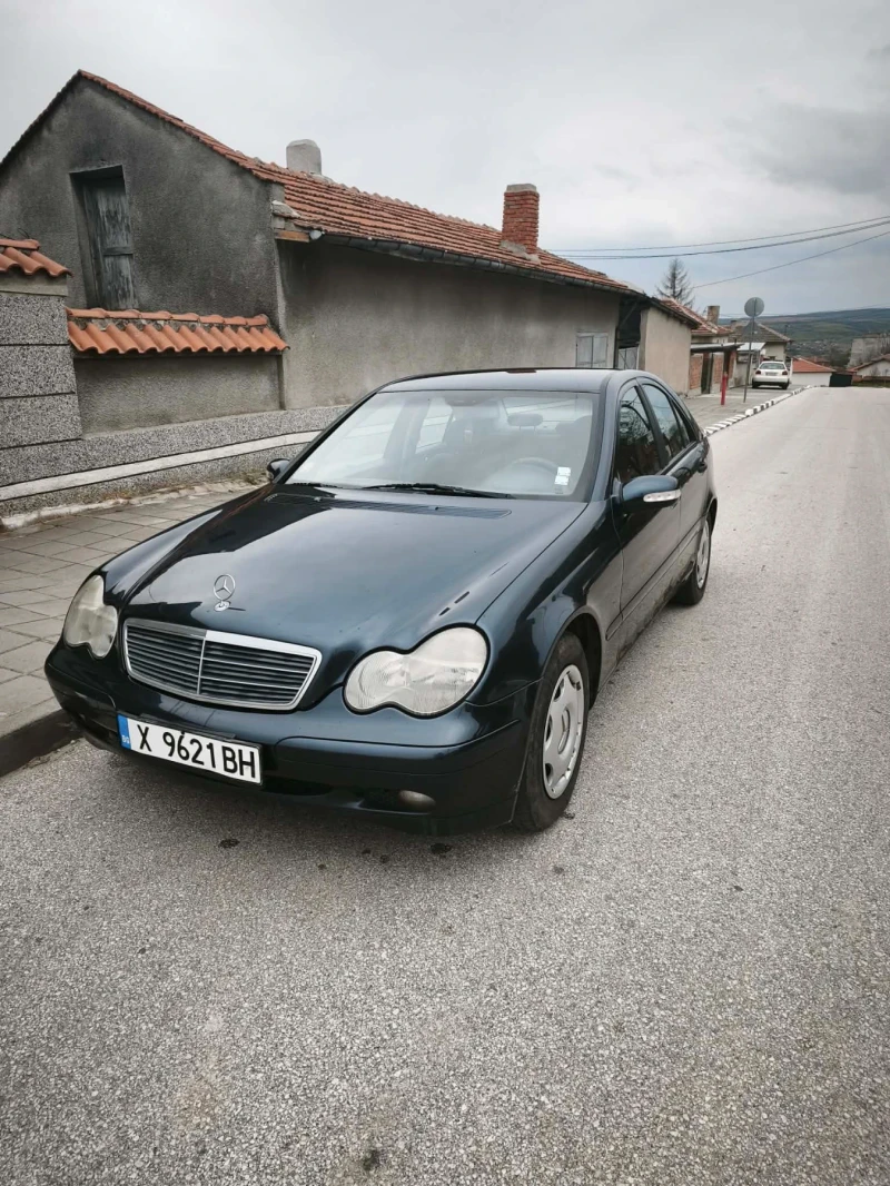 Mercedes-Benz C 220 - 1800 € / 3520.49 лв. - 35602711 1 | Car24.bg Mercedes-Benz C 220 - 1800 € / 3520.49 лв. - 35602711 1