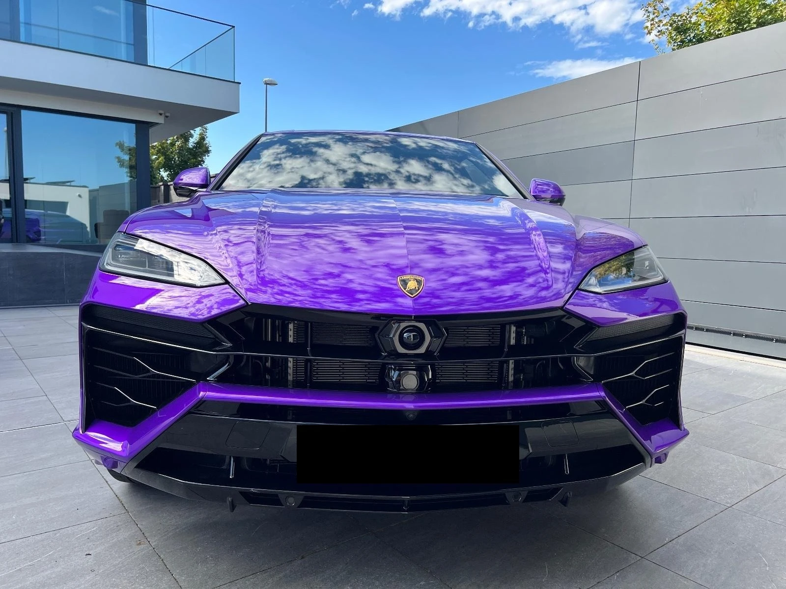 Lamborghini Urus SE/FACELIFT/PLUG-IN/SENSONUM/HEAD UP/PANO/360/ - изображение 2 | Auto.bg Lamborghini Urus SE/FACELIFT/PLUG-IN/SENSONUM/HEAD UP/PANO/360/ - изображение 2