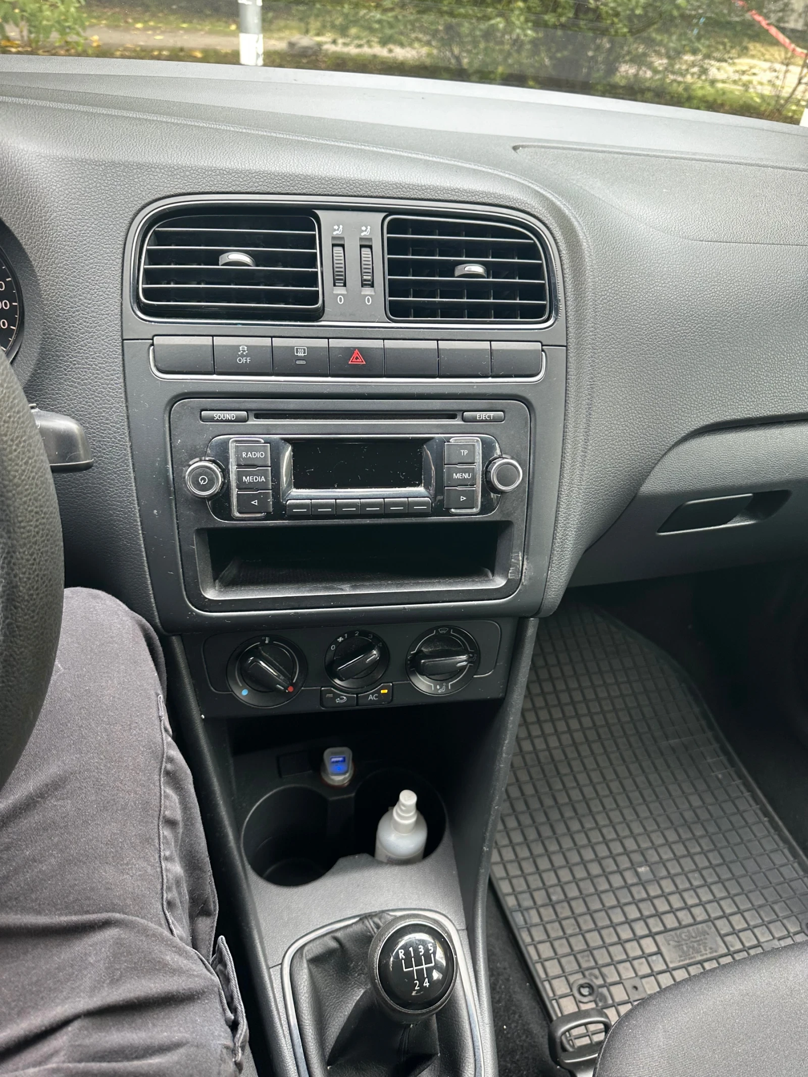 VW Polo 1.2 TDI - изображение 2 | Auto.bg VW Polo 1.2 TDI - изображение 2