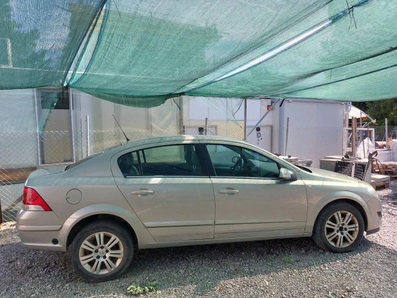 Opel Astra Седан - 2100 € / 4107.24 лв. - 84676250 1 | Car24.bg Opel Astra Седан - 2100 € / 4107.24 лв. - 84676250 1