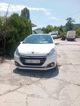 Снимка Peugeot 208
