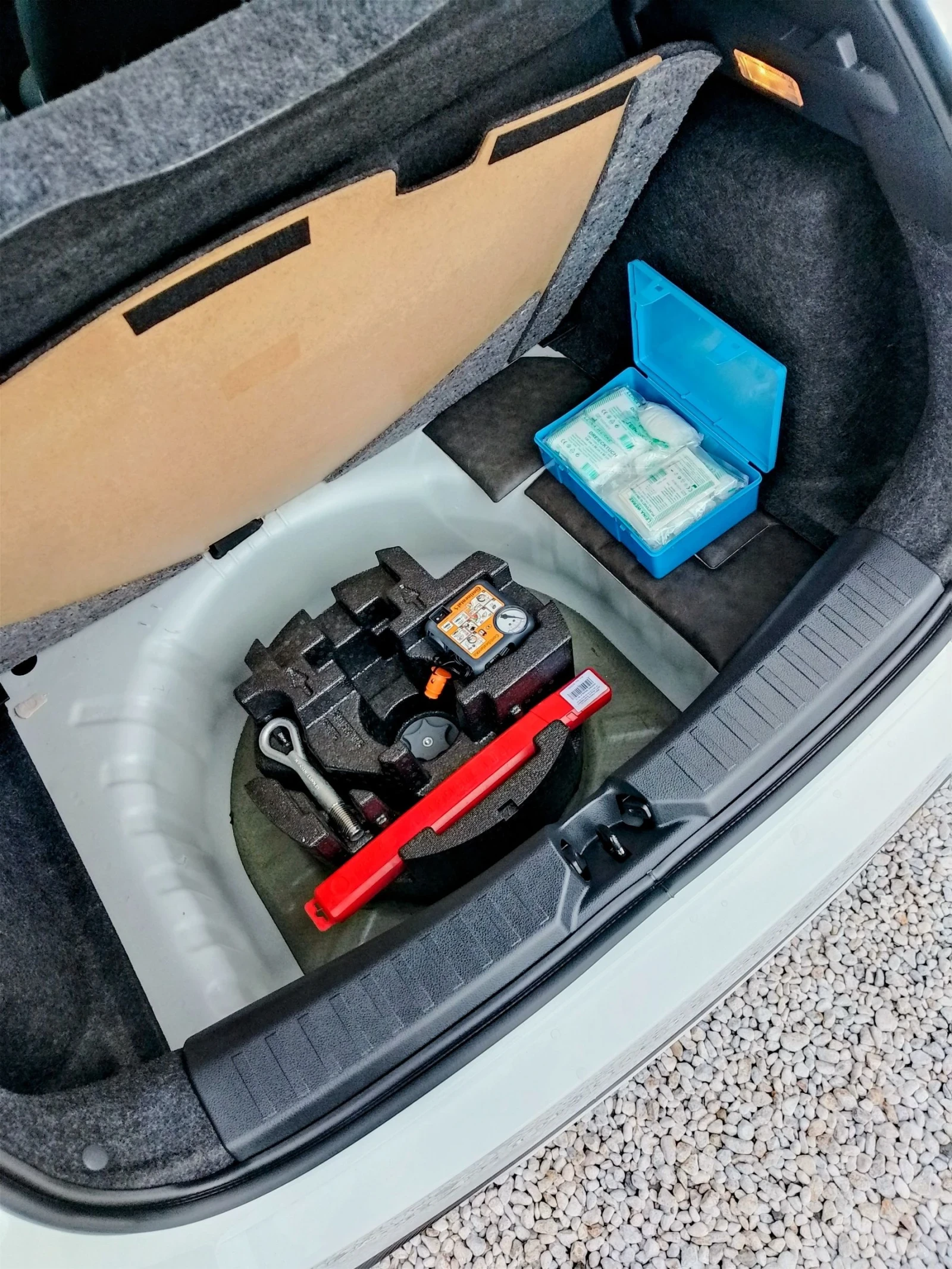 Nissan Micra 1.0 IGT TEKNA Nsport - изображение 10 | Auto.bg Nissan Micra 1.0 IGT TEKNA Nsport - изображение 10