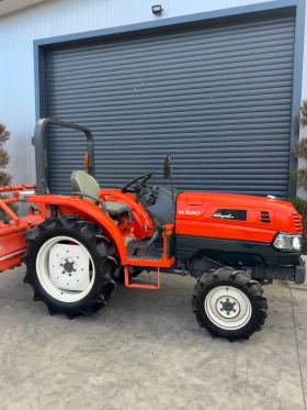 Трактор Kubota KL230 23кс. КАТО НОВ! | Auto.bg — изображение 5 Трактор Kubota KL230 23кс. КАТО НОВ! | Auto.bg — изображение 5