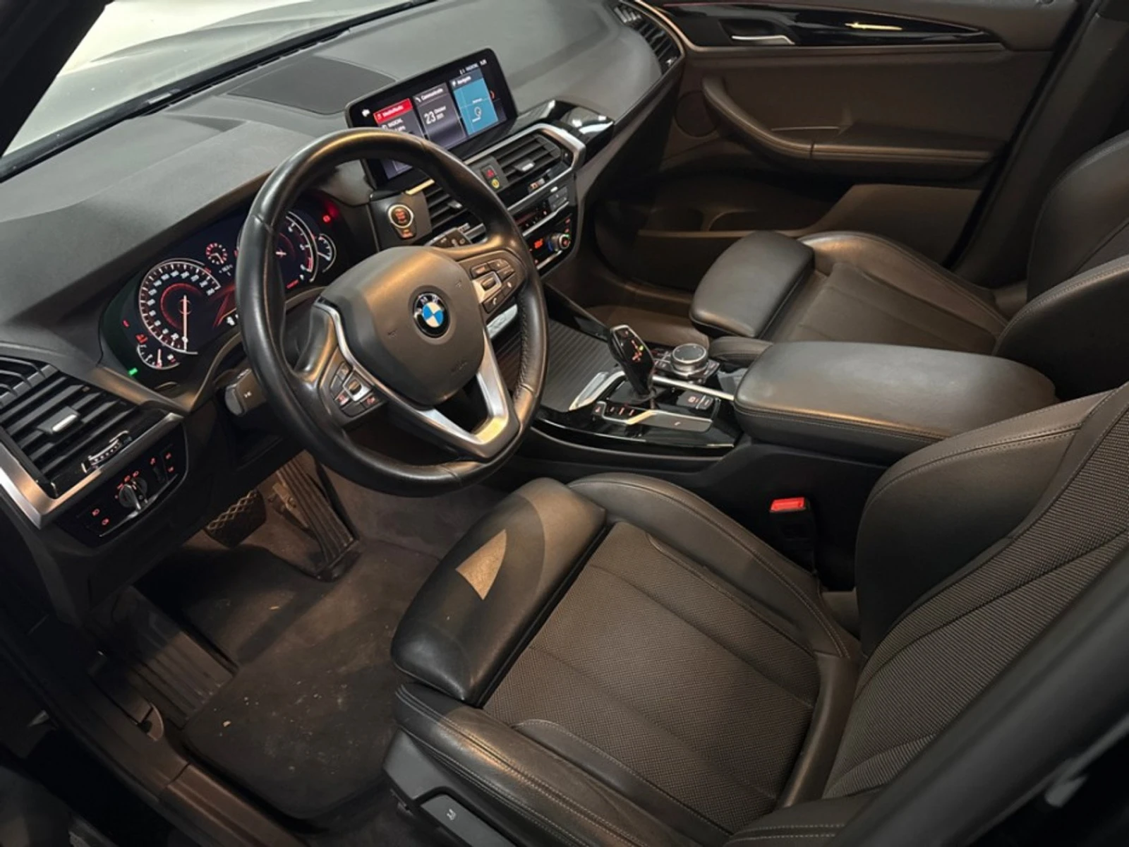 BMW X3 X3 18d Executive - изображение 6 | Auto.bg BMW X3 X3 18d Executive - изображение 6