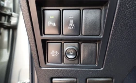 Toyota Hilux 2.8D4-D 6AT Invincible + Sport | Auto.bg — изображение 17 Toyota Hilux 2.8D4-D 6AT Invincible + Sport | Auto.bg — изображение 17