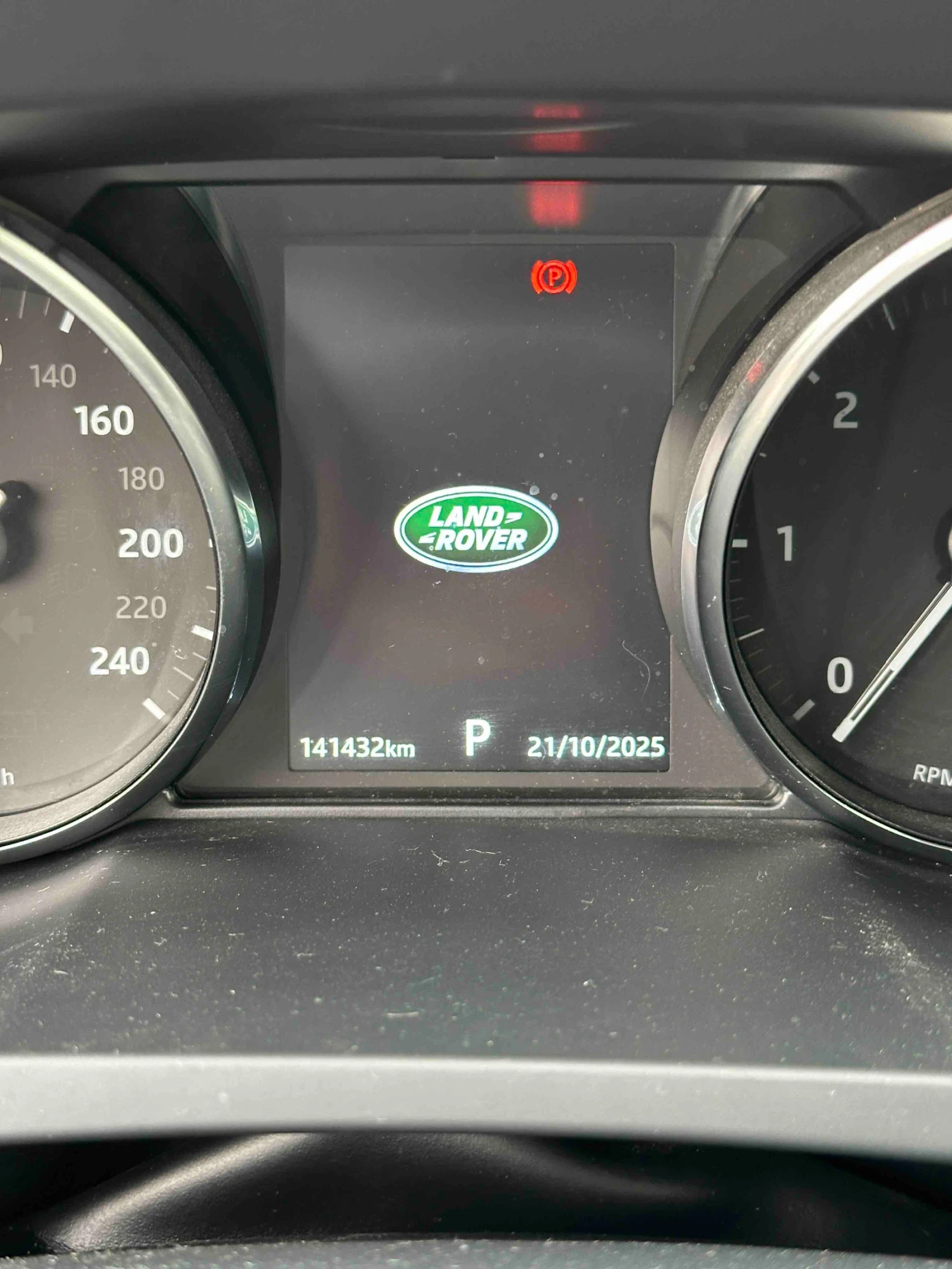 Land Rover Evoque 2.0 4x4 SWISS KEY LESS - изображение 9 | Auto.bg Land Rover Evoque 2.0 4x4 SWISS KEY LESS - изображение 9