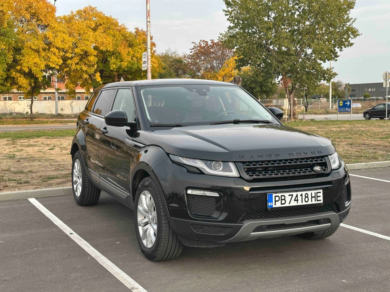 Land Rover Evoque 2.0 4x4 SWISS KEY LESS - изображение 3 | Auto.bg Land Rover Evoque 2.0 4x4 SWISS KEY LESS - изображение 3