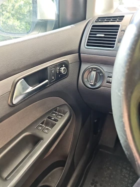 VW Touran 1.4 TSI, автоматик DSG, 7 местен | Auto.bg — изображение 5 VW Touran 1.4 TSI, автоматик DSG, 7 местен | Auto.bg — изображение 5