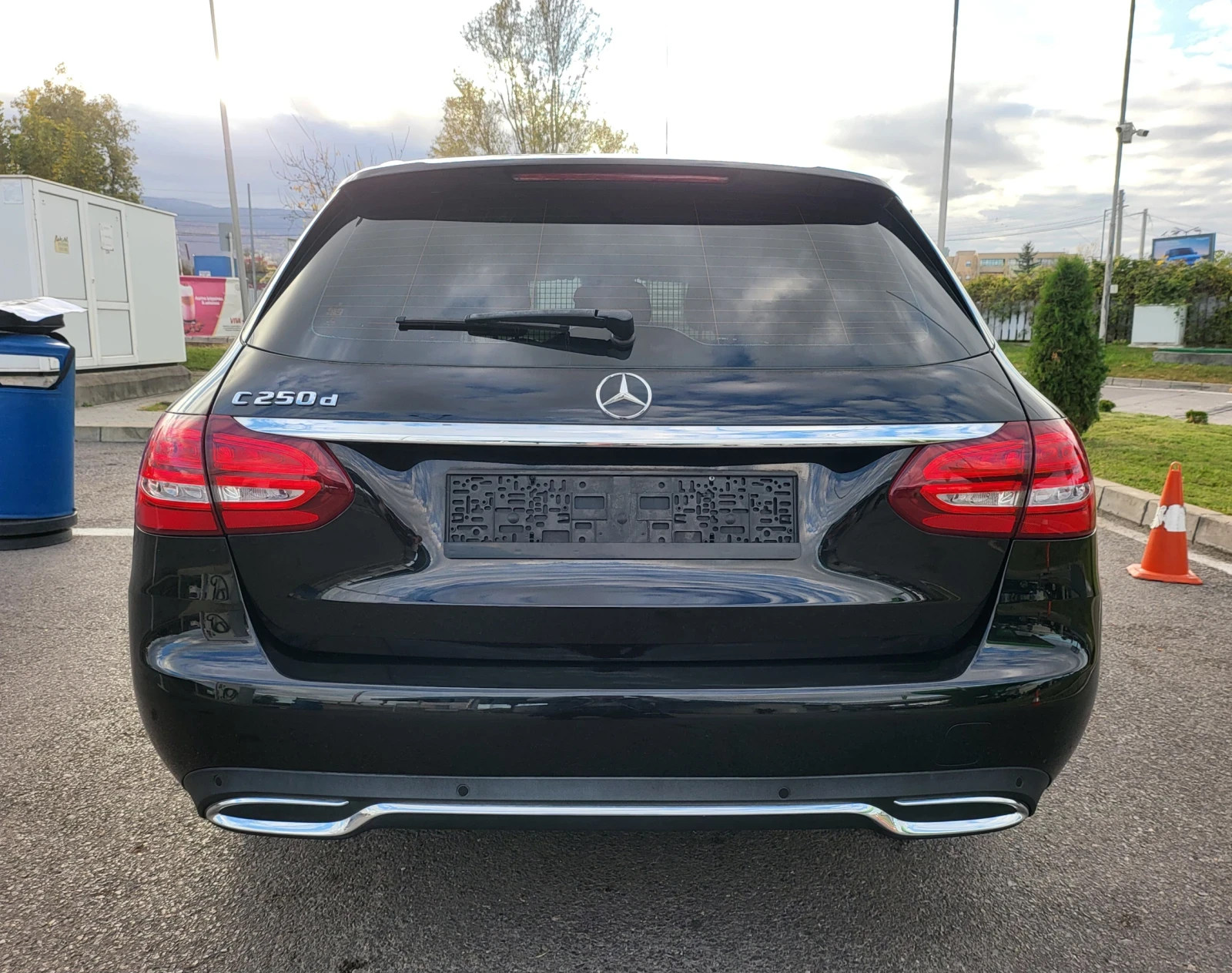 Mercedes-Benz C 250 d 204k.s AVANTGARDE 9G-TRONIC - КАТО НОВА! - изображение 5 | Auto.bg Mercedes-Benz C 250 d 204k.s AVANTGARDE 9G-TRONIC - КАТО НОВА! - изображение 5