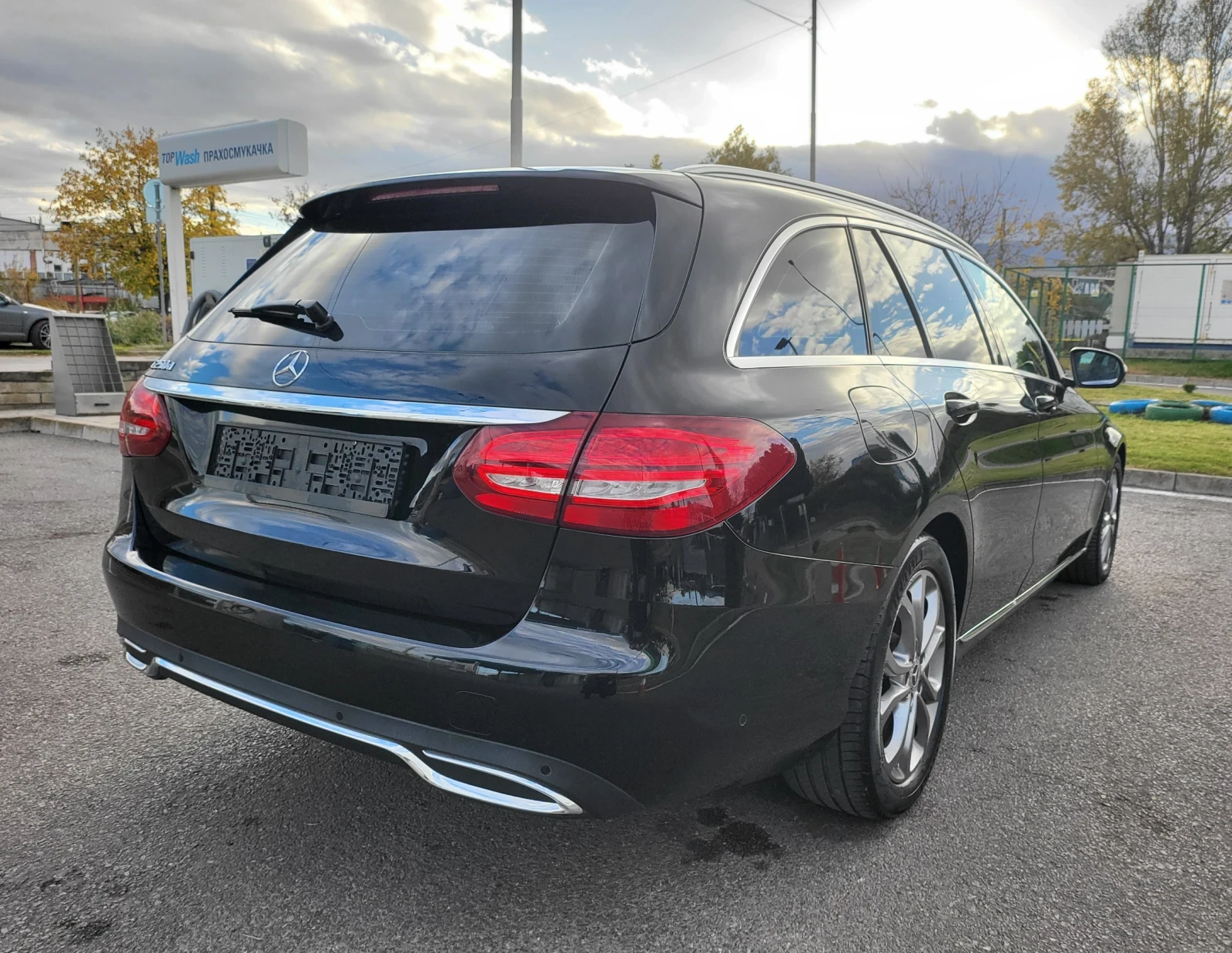 Mercedes-Benz C 250 d 204k.s AVANTGARDE 9G-TRONIC - КАТО НОВА! - изображение 4 | Auto.bg Mercedes-Benz C 250 d 204k.s AVANTGARDE 9G-TRONIC - КАТО НОВА! - изображение 4