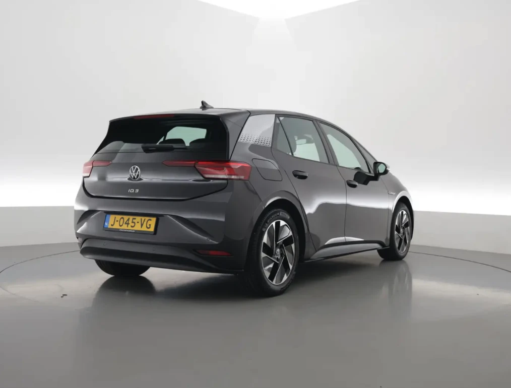 VW ID.3 First 58 kWh | SOH 92% | Auto.bg — изображение 1 VW ID.3 First 58 kWh | SOH 92% | Auto.bg — изображение 1