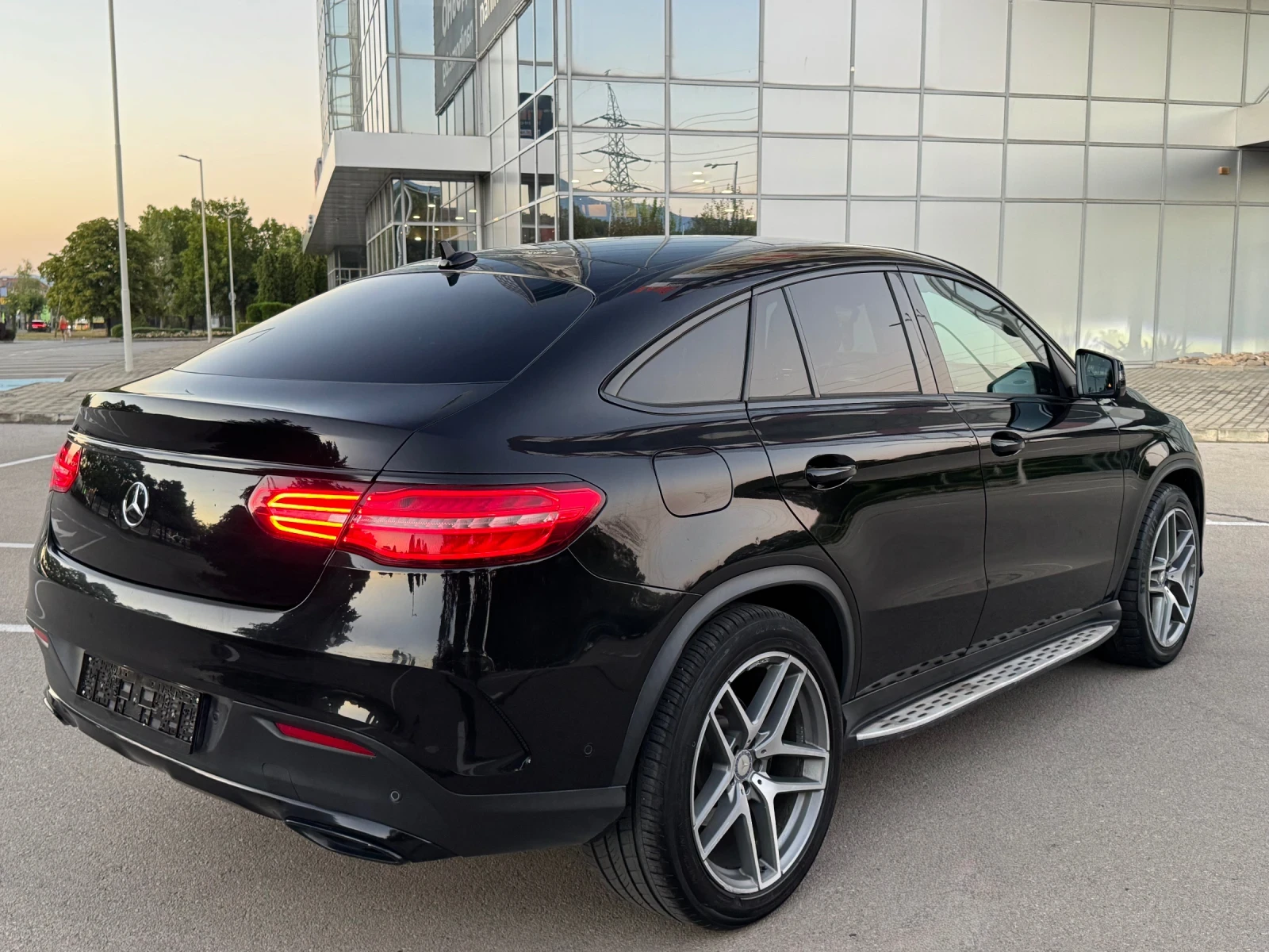 Mercedes-Benz GLE 350 D/AMG/Cou pe/Harman Kardon/Камера360/Панор ама/ - изображение 6 | Auto.bg Mercedes-Benz GLE 350 D/AMG/Cou pe/Harman Kardon/Камера360/Панор ама/ - изображение 6