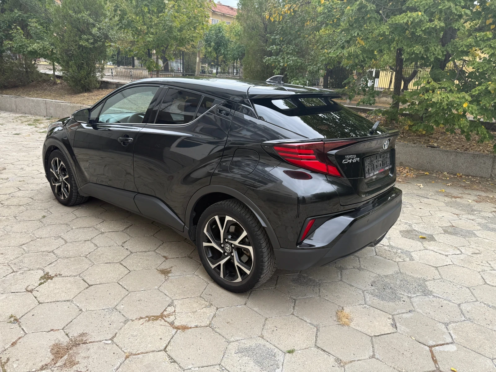 Toyota C-HR  - изображение 3 | Auto.bg Toyota C-HR  - изображение 3