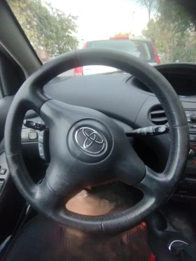 Toyota Yaris VVT-I - 2350 € - 11664542 4 | Car24.bg Toyota Yaris VVT-I - 2350 € - 11664542 4