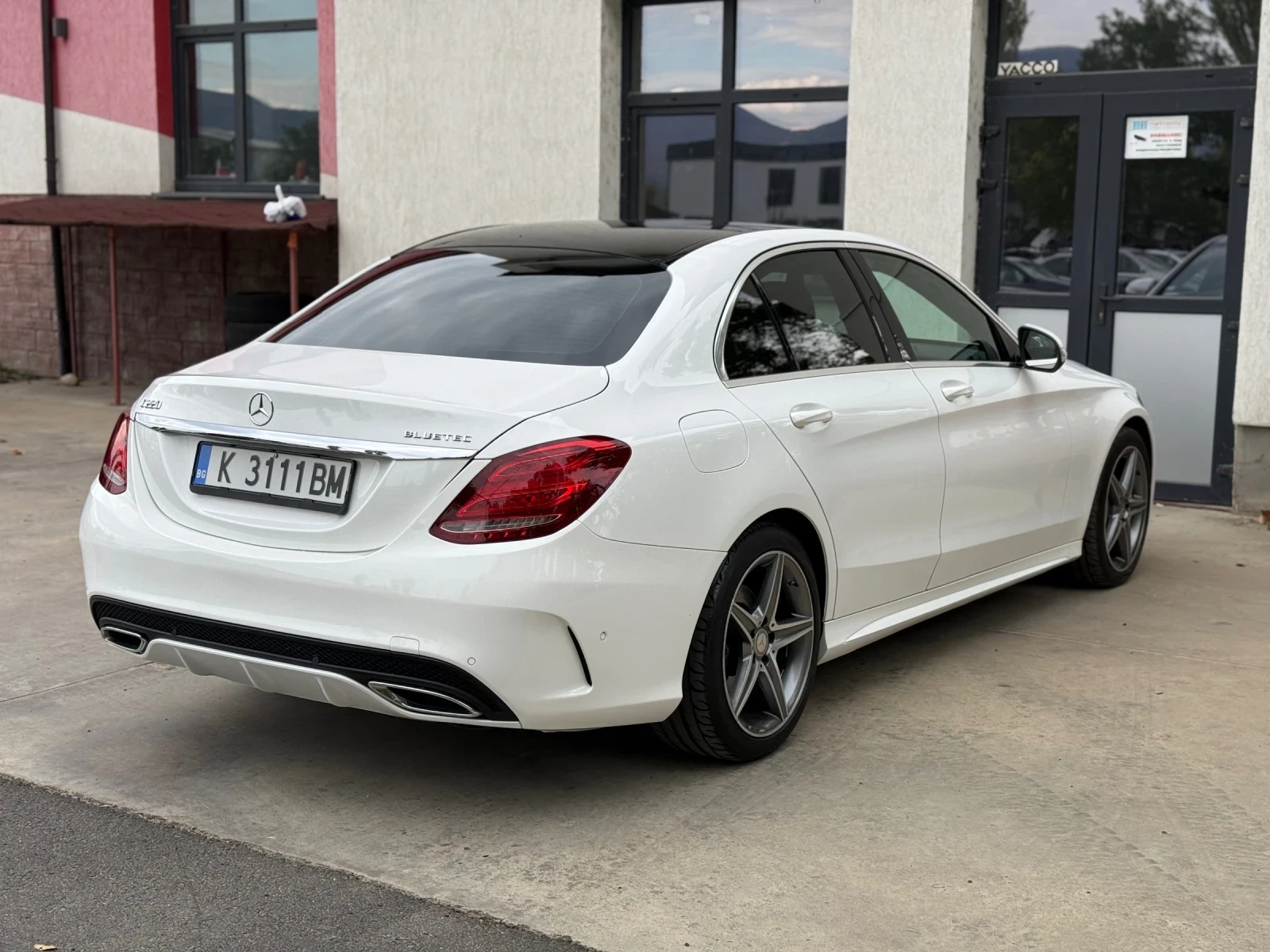 Mercedes-Benz C 220 AMG* Pano* Automat - изображение 6 | Auto.bg Mercedes-Benz C 220 AMG* Pano* Automat - изображение 6