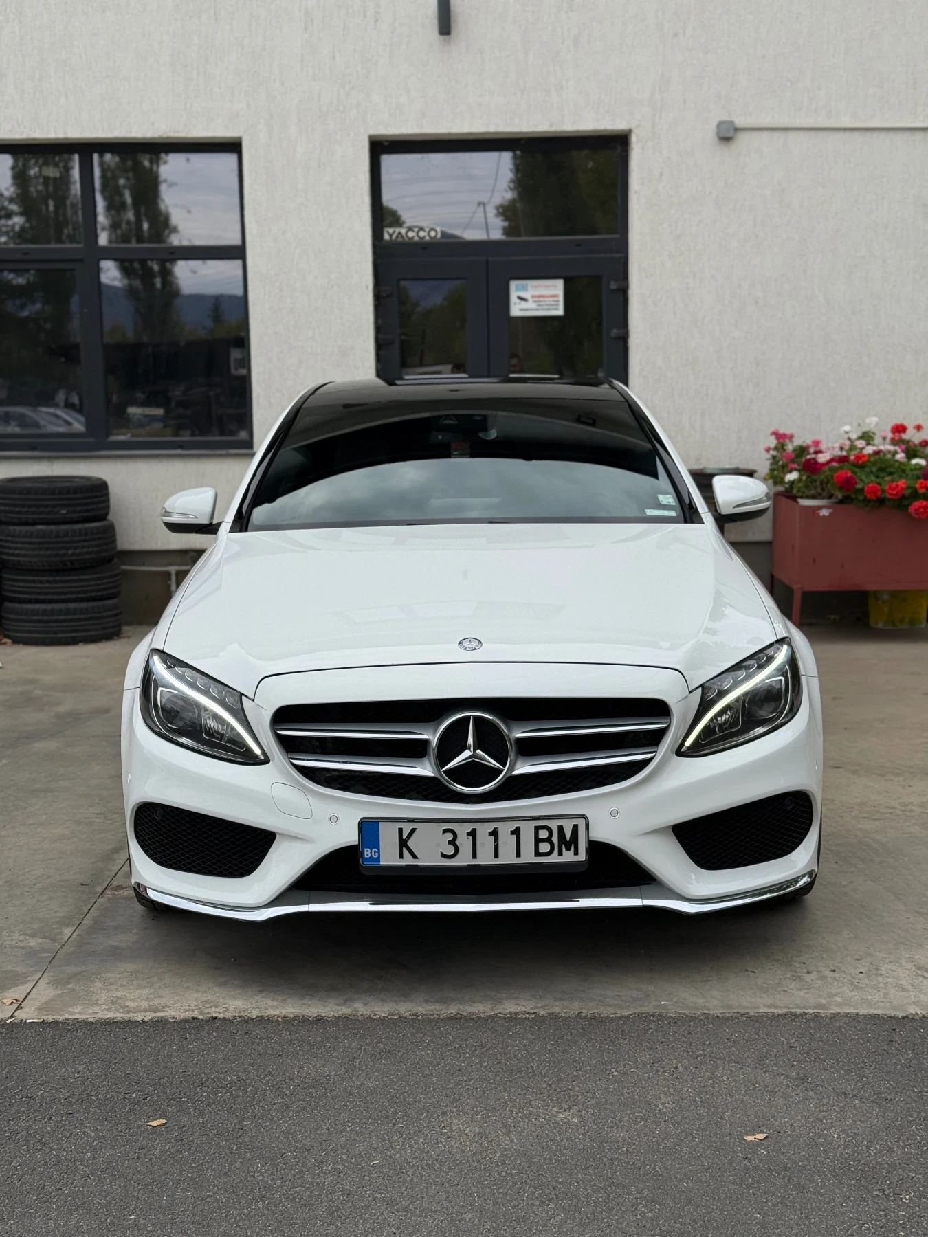 Mercedes-Benz C 220 AMG* Pano* Automat - изображение 2 | Auto.bg Mercedes-Benz C 220 AMG* Pano* Automat - изображение 2