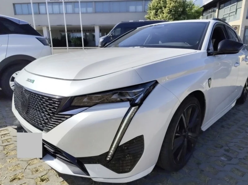 Peugeot 308 1.6Plug-in Hybrid 225ks. GT-Line е-EAT8 - 16000 € / 31293.28 лв. - 94147563 1 | Car24.bg Peugeot 308 1.6Plug-in Hybrid 225ks. GT-Line е-EAT8 - 16000 € / 31293.28 лв. - 94147563 1