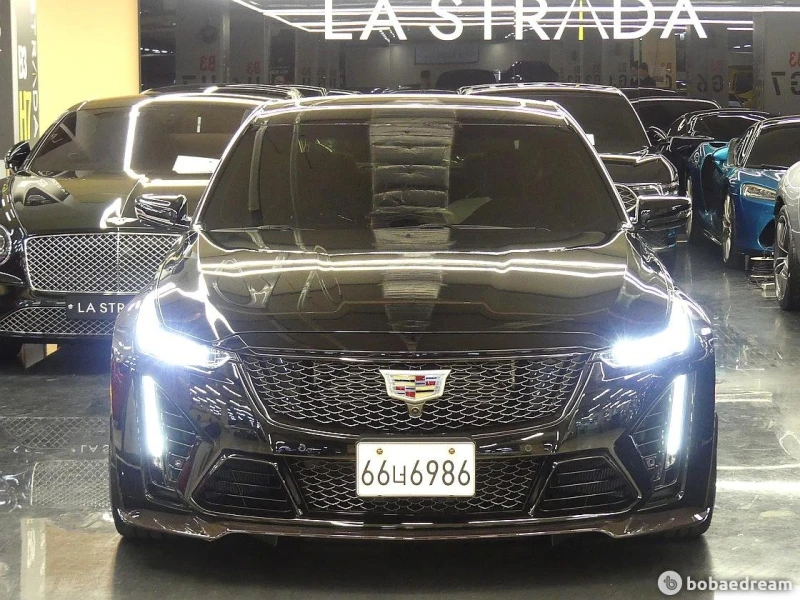 Cadillac Cts V Blackwing* ЛЮК* МАСАЖ* HUD* 360* КРАЙНА ЦЕНА - 62699 € / 122628.59 лв. - 56214992 1 | Car24.bg Cadillac Cts V Blackwing* ЛЮК* МАСАЖ* HUD* 360* КРАЙНА ЦЕНА - 62699 € / 122628.59 лв. - 56214992 1