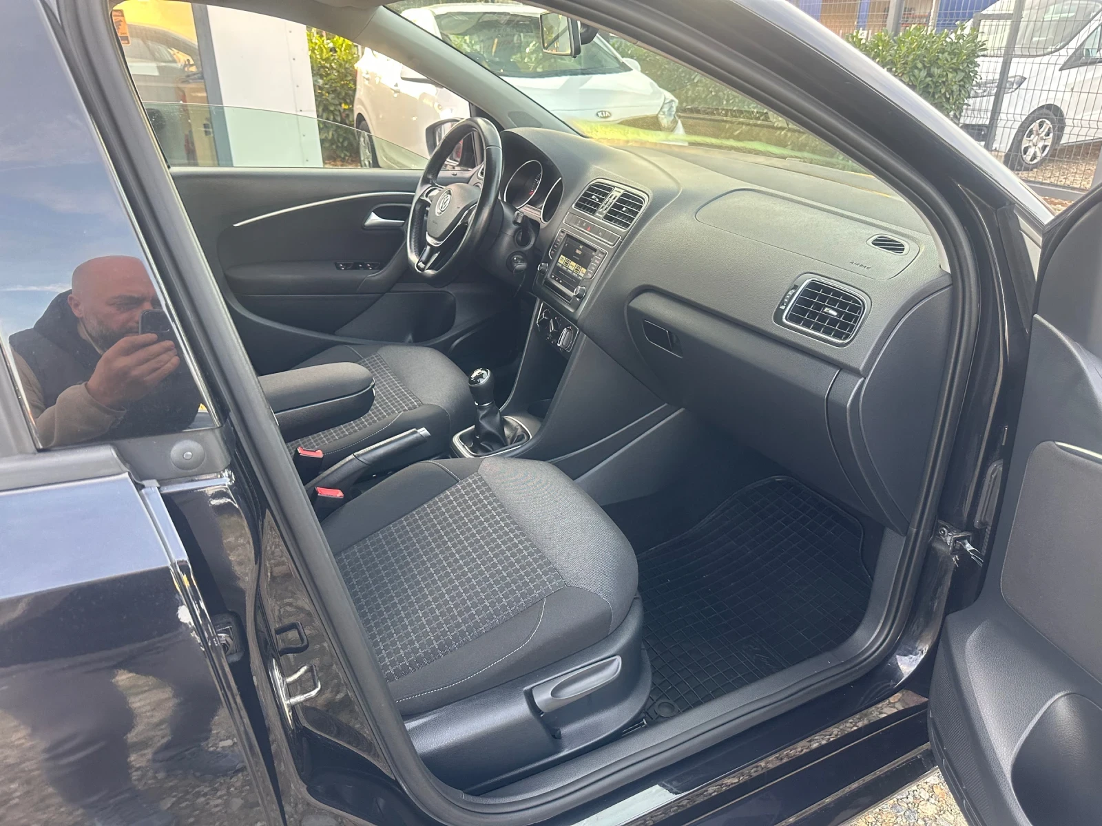 VW Polo 1, 2 TSI Comfortline - изображение 7 | Auto.bg VW Polo 1, 2 TSI Comfortline - изображение 7