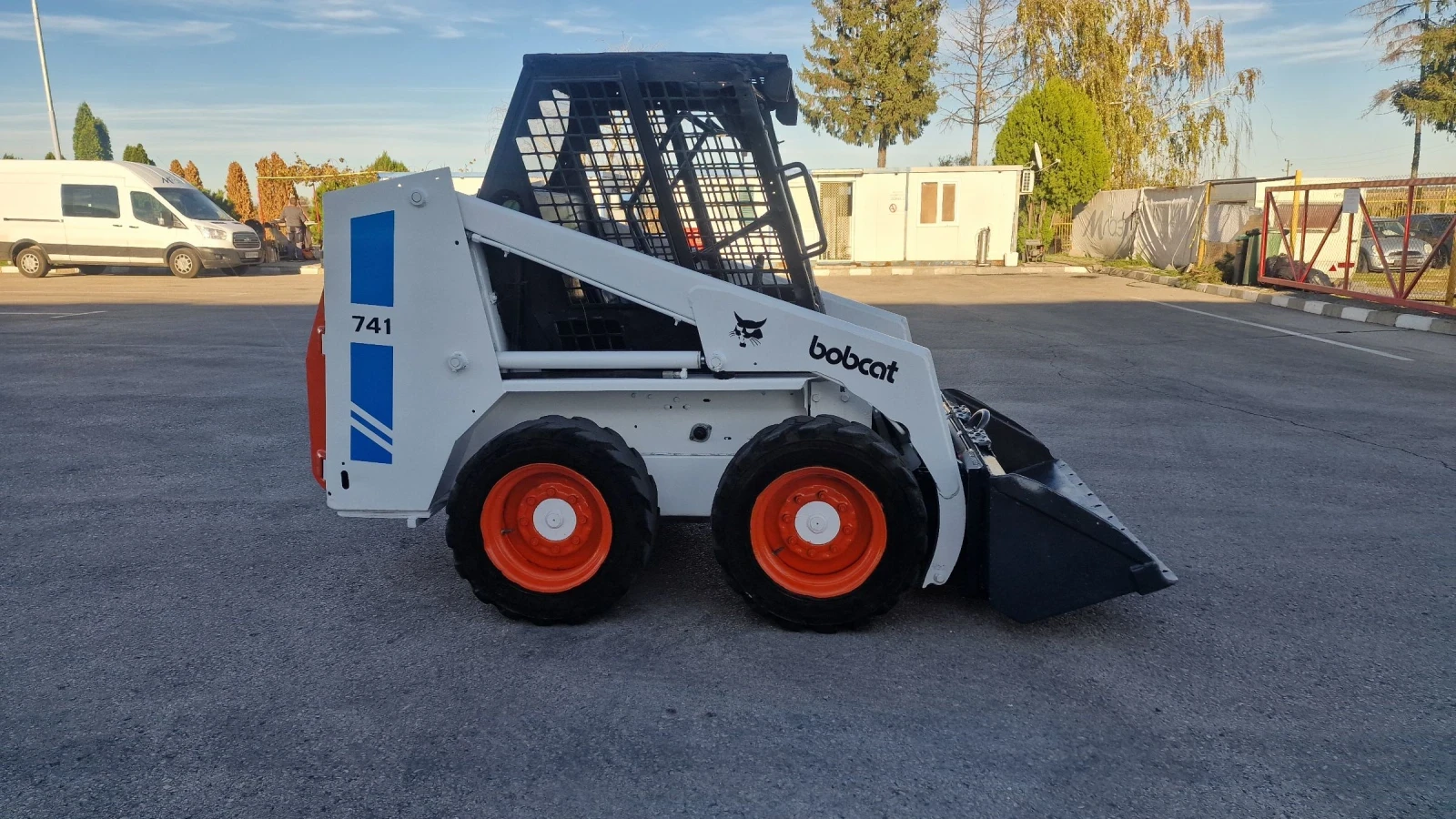 Мини челни товарачи Bobcat 741 - изображение 6 | Auto.bg Мини челни товарачи Bobcat 741 - изображение 6