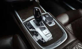BMW 740 * 740Li xDrive Design Pure Excellence * ТЕЛЕВИЗОРИ | Auto.bg — изображение 9 BMW 740 * 740Li xDrive Design Pure Excellence * ТЕЛЕВИЗОРИ | Auto.bg — изображение 9