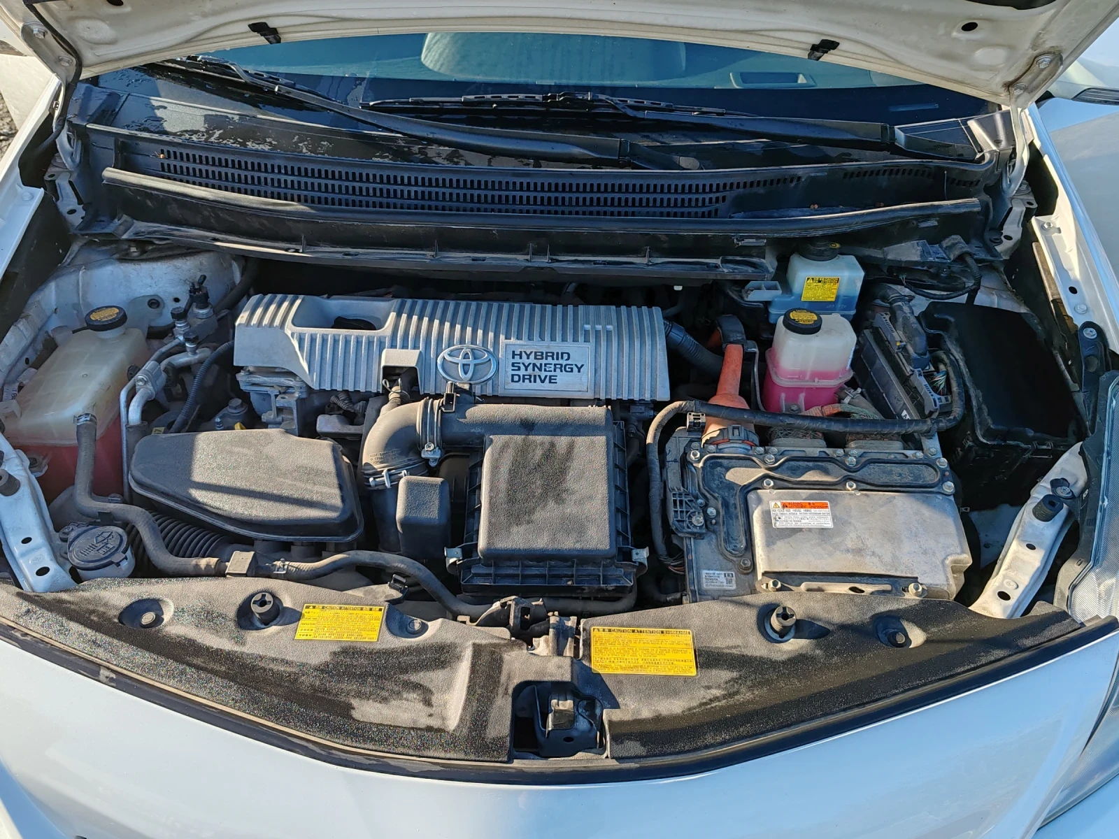 Toyota Prius  - изображение 4 | Auto.bg Toyota Prius  - изображение 4