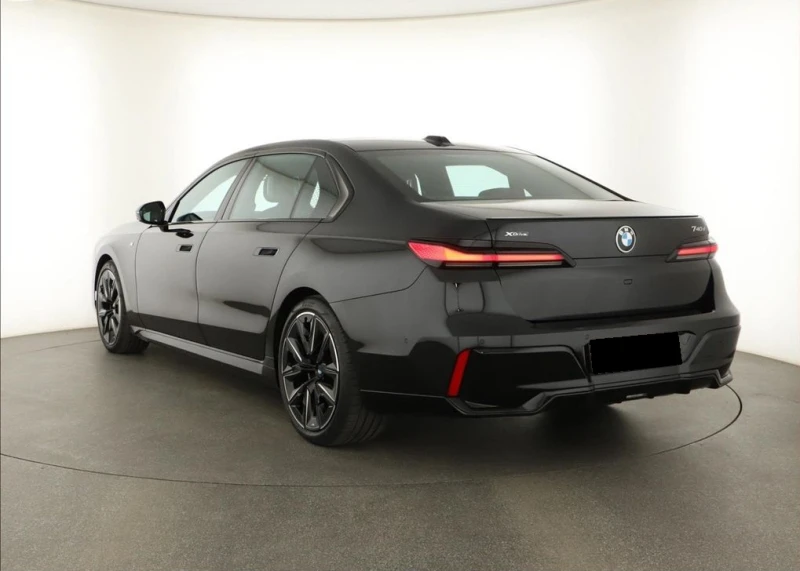 BMW 740 M-Sport xDrive - 169990 лв. / 86914.51 € - 16944723 1 | Car24.bg BMW 740 M-Sport xDrive - 169990 лв. / 86914.51 € - 16944723 1