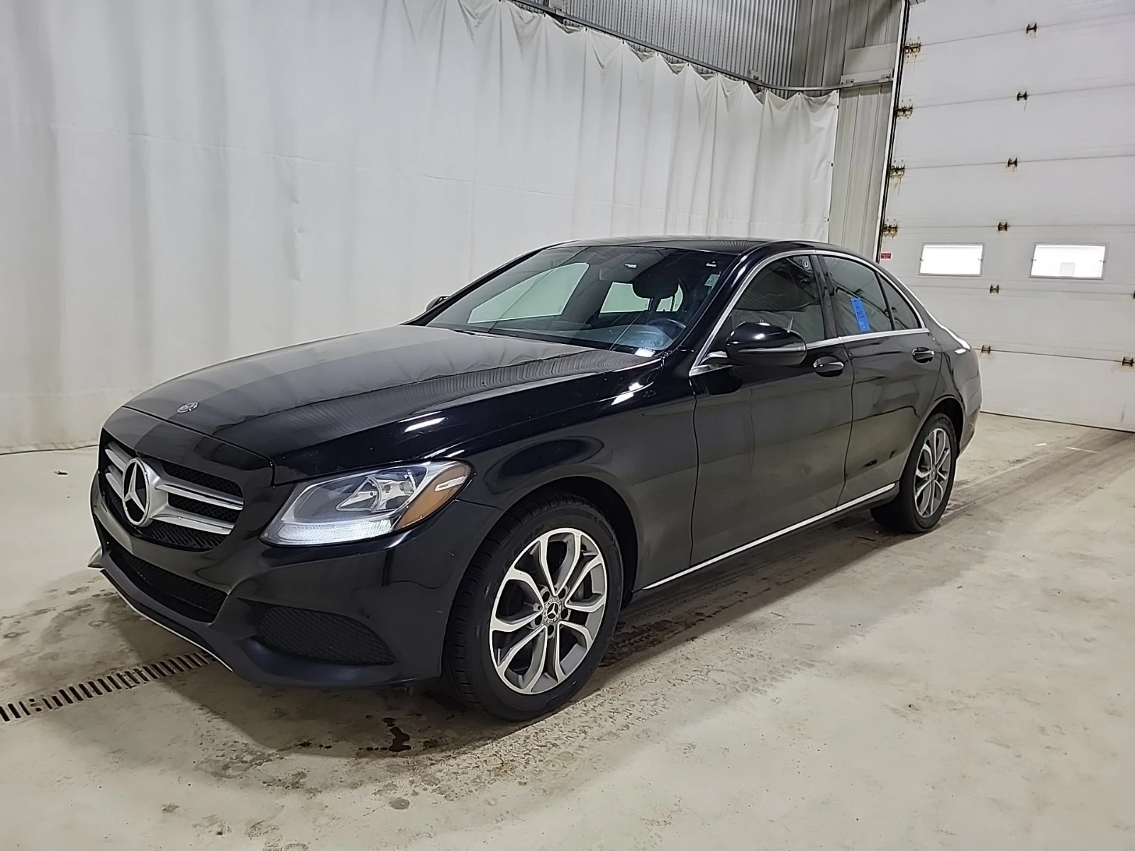 Mercedes-Benz C 300 * * CARFAX * * АВТО КРЕДИТ * * | Auto.bg — изображение 1 Mercedes-Benz C 300 * * CARFAX * * АВТО КРЕДИТ * * | Auto.bg — изображение 1