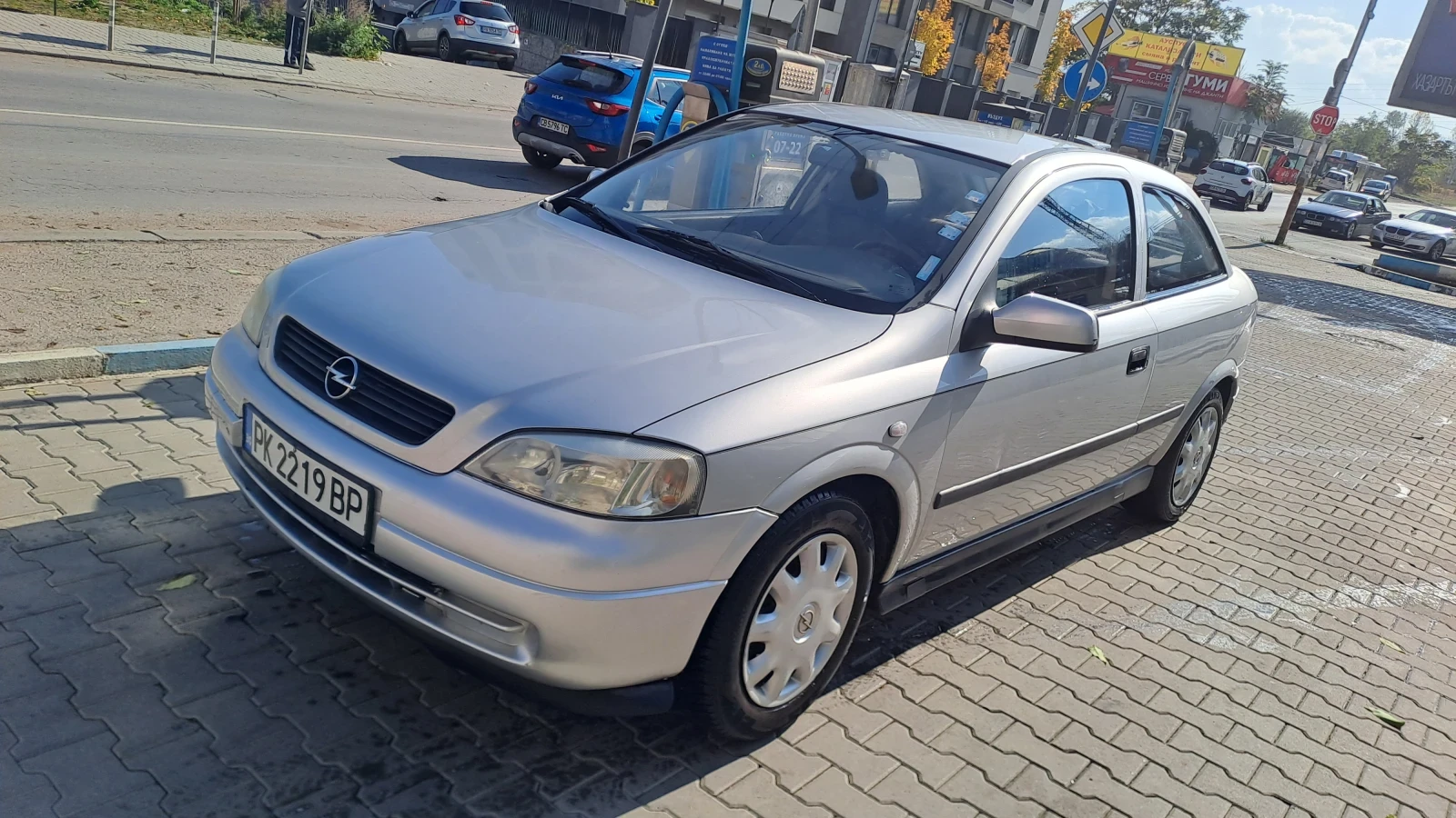 Opel Astra 1.6 75кс ГАЗ.  ГАРАЖНА! - изображение 2 | Auto.bg Opel Astra 1.6 75кс ГАЗ.  ГАРАЖНА! - изображение 2