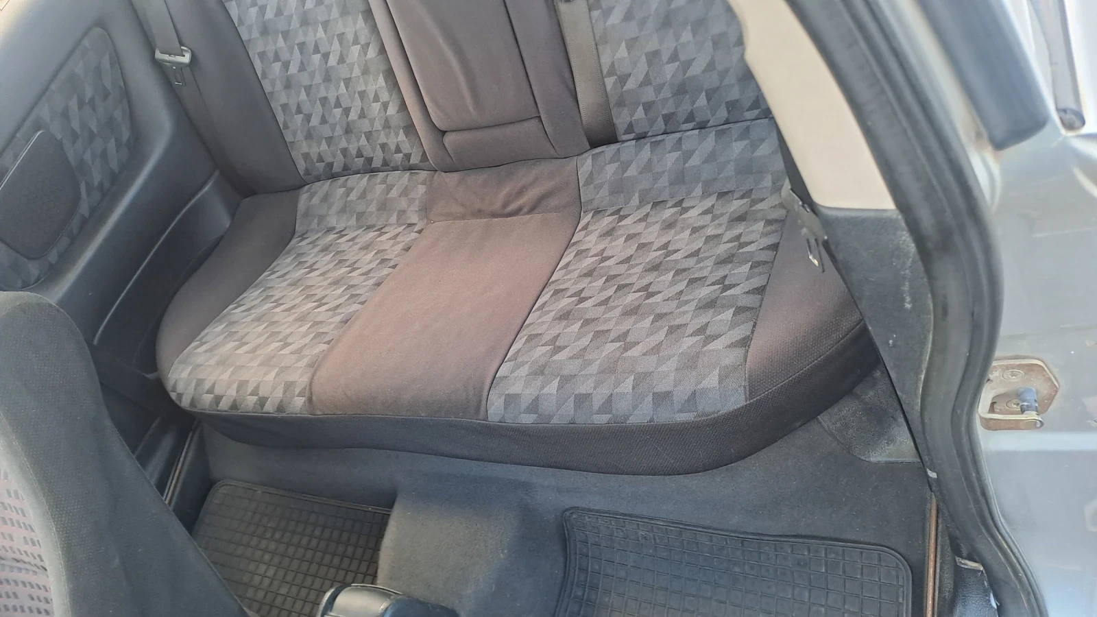 Opel Astra 1.6 75кс ГАЗ.  ГАРАЖНА! - изображение 10 | Auto.bg Opel Astra 1.6 75кс ГАЗ.  ГАРАЖНА! - изображение 10