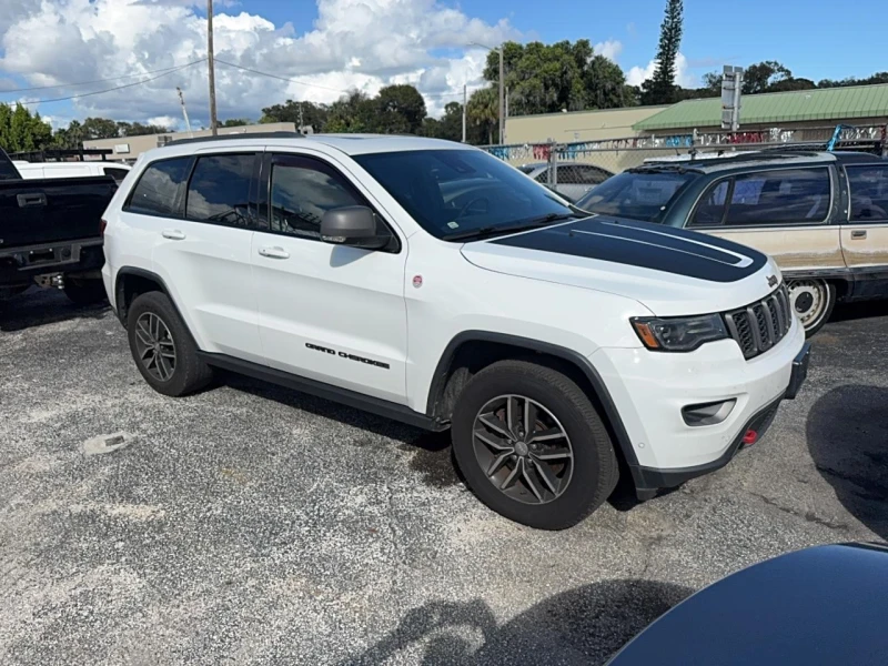 Jeep Grand cherokee 5.7l 8 - 14200 € - 13243783 1 | Car24.bg Jeep Grand cherokee 5.7l 8 - 14200 € - 13243783 1