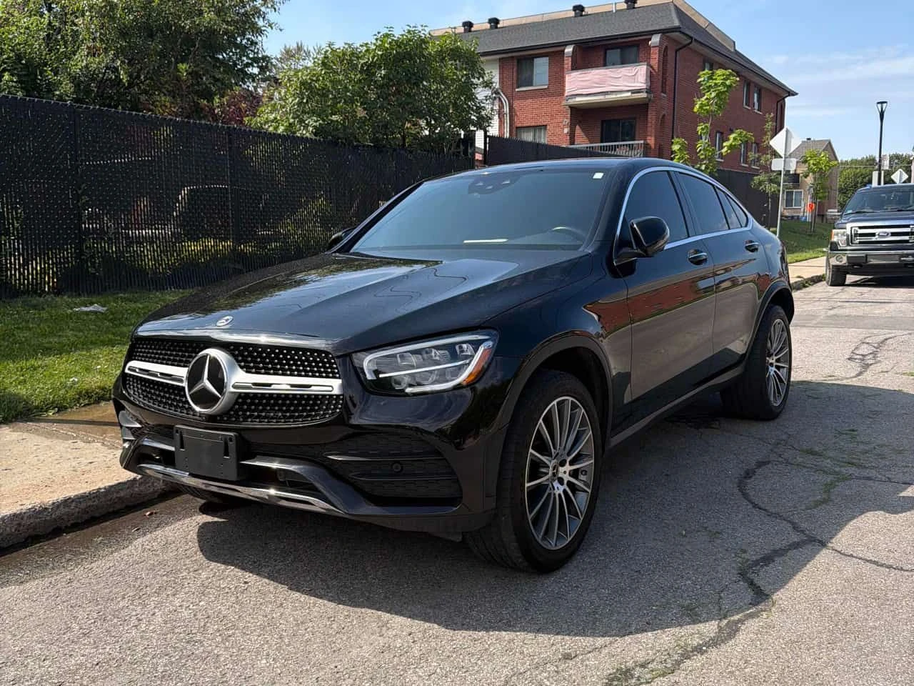 Mercedes-Benz GLC * 300 * CARFAX * | Auto.bg — изображение 1 Mercedes-Benz GLC * 300 * CARFAX * | Auto.bg — изображение 1