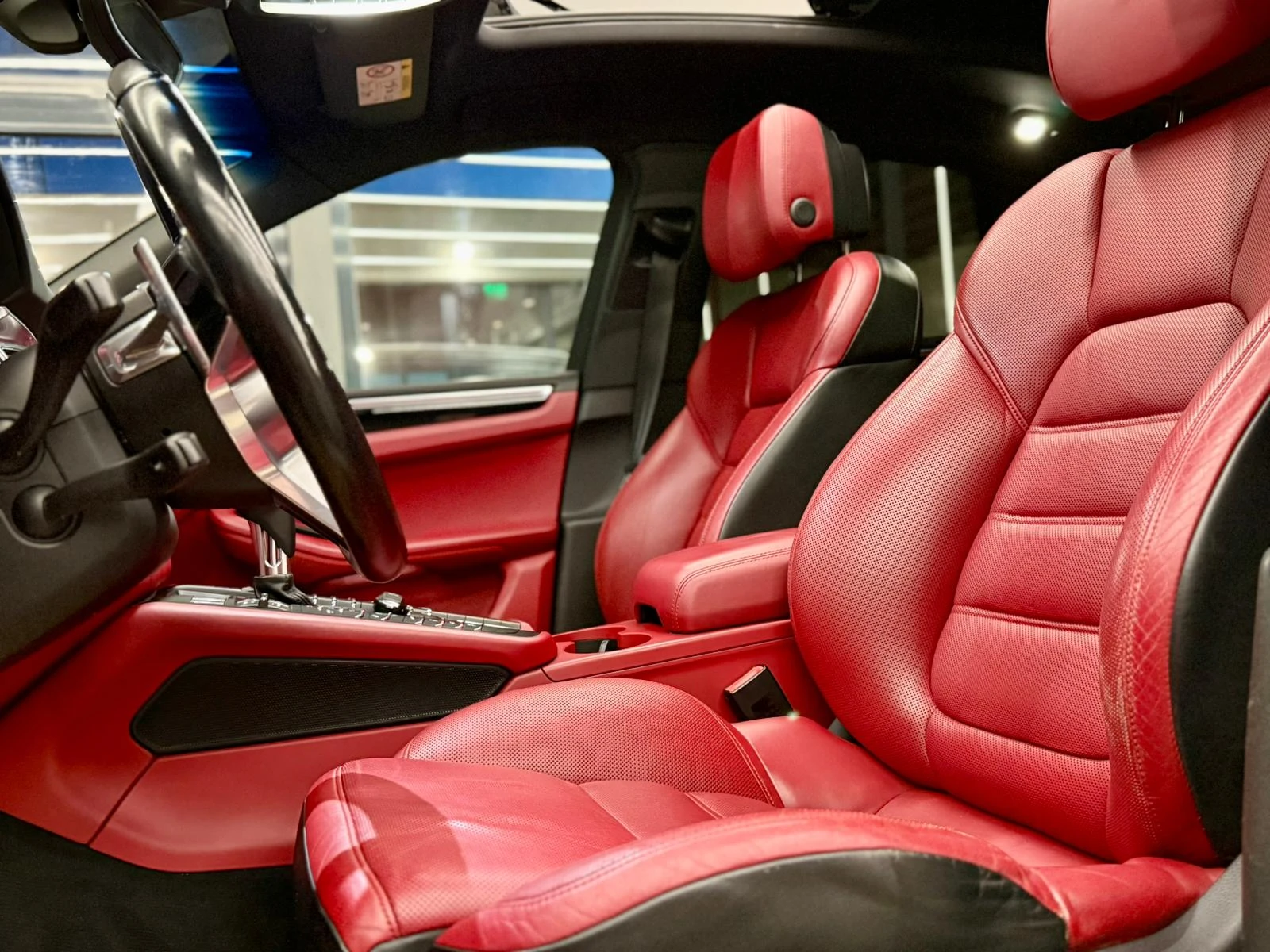 Porsche Macan S* Bose* Pano* Обдух* Лизинг* Keyless* PASM - изображение 8 | Auto.bg Porsche Macan S* Bose* Pano* Обдух* Лизинг* Keyless* PASM - изображение 8