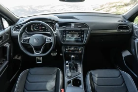VW Tiguan R-Line/Dynaudio/Adaptive cruise/Лизинг/Сервизна | Auto.bg — изображение 11 VW Tiguan R-Line/Dynaudio/Adaptive cruise/Лизинг/Сервизна | Auto.bg — изображение 11