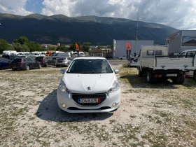Снимка Peugeot 208