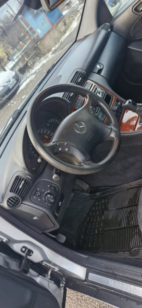 Mercedes-Benz C 220 Като нов! - 2100 € / 4107.24 лв. - 18202306 7 | Car24.bg Mercedes-Benz C 220 Като нов! - 2100 € / 4107.24 лв. - 18202306 7